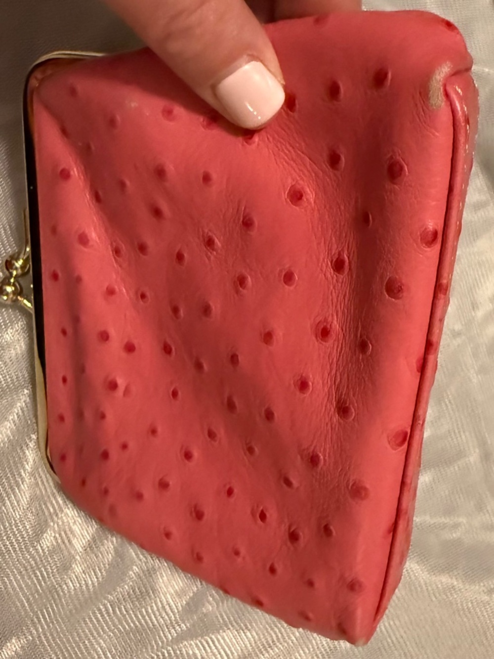 Pink Dooney & Bourke Large Leather Ostrich Framed Snap Purse Coin Wallet - Picture 7 of 8